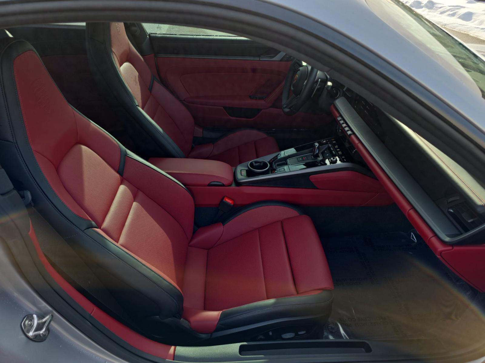 2025 Porsche 911 Carrera RWD