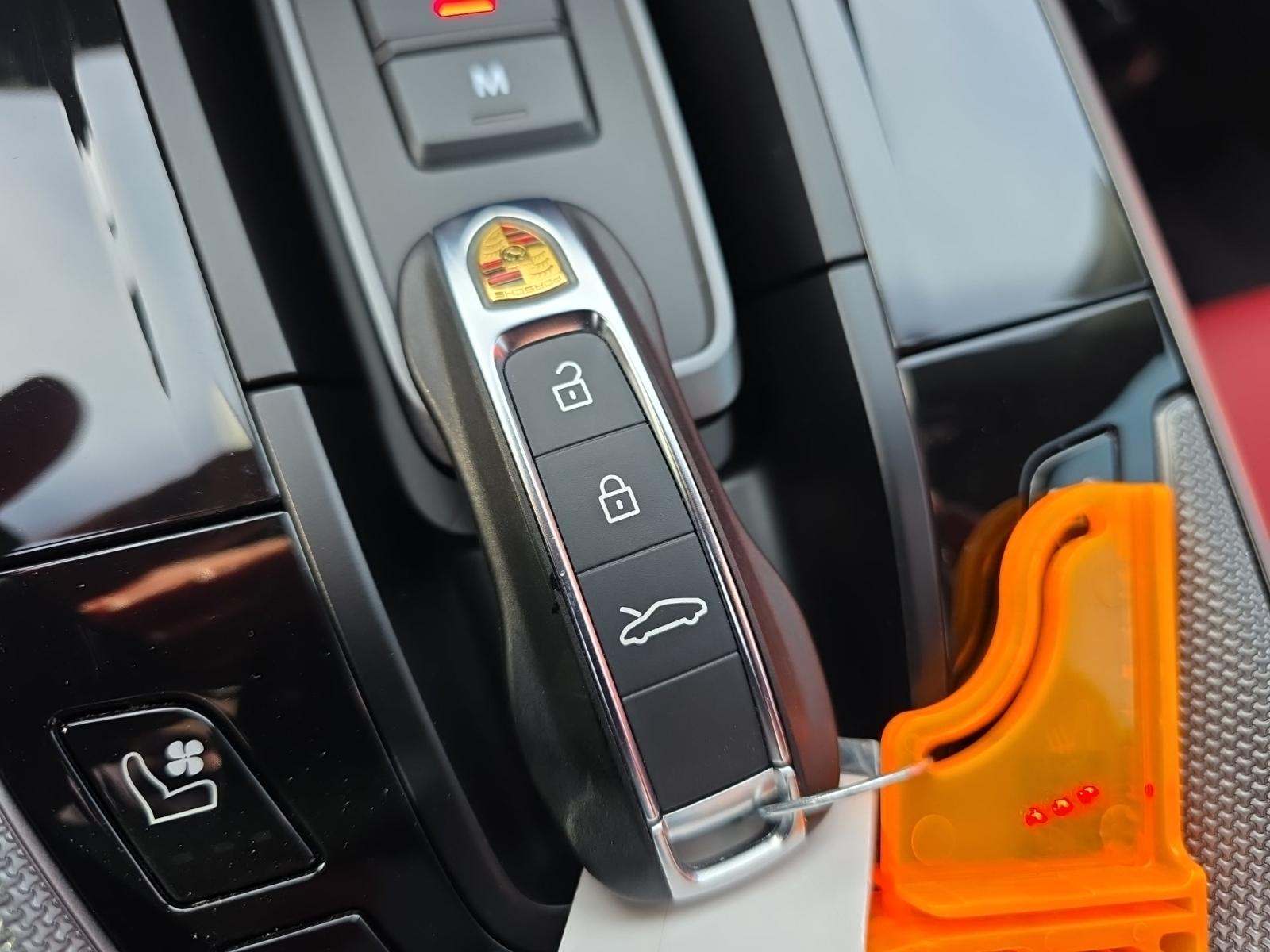 2025 Porsche 911 Carrera RWD