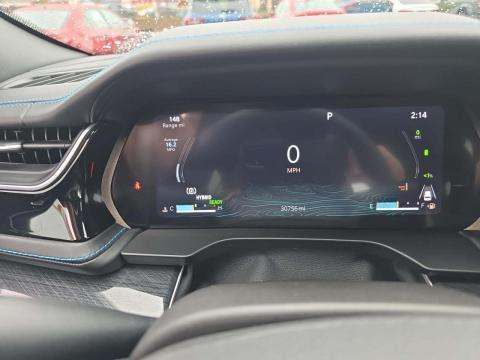 JEEP 4XE TRAILHAWK - 9