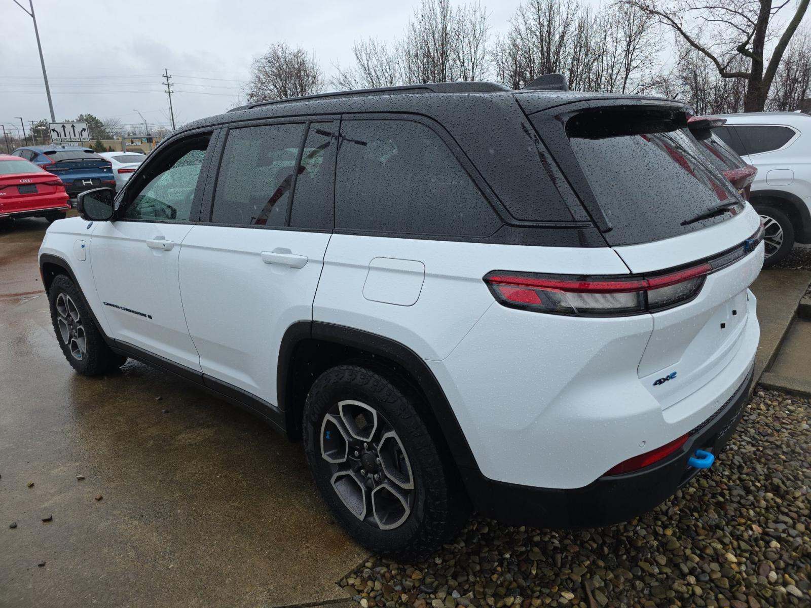 JEEP GRAND CHEROKEE - 2