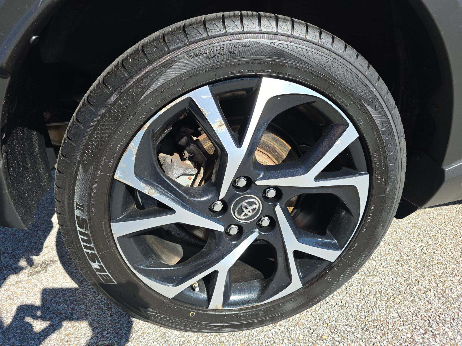 2019 Toyota C-HR XLE FWD