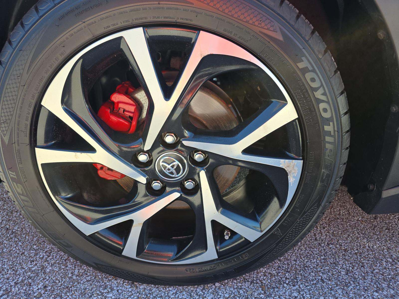 2019 Toyota C-HR XLE FWD