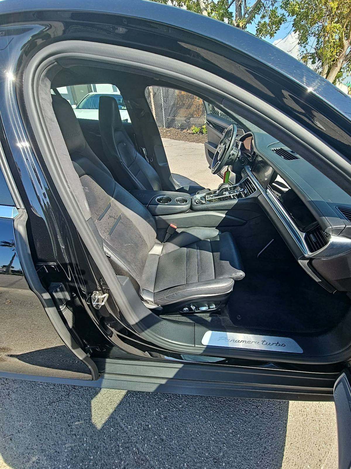 2017 Porsche Panamera Turbo AWD