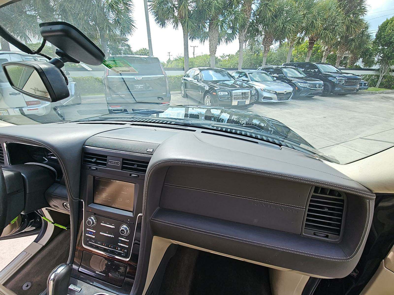 2015 Lincoln Navigator Base AWD