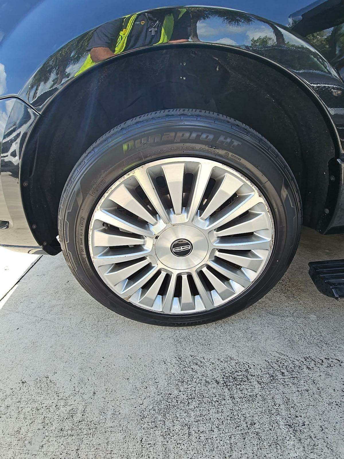 2015 Lincoln Navigator Base AWD