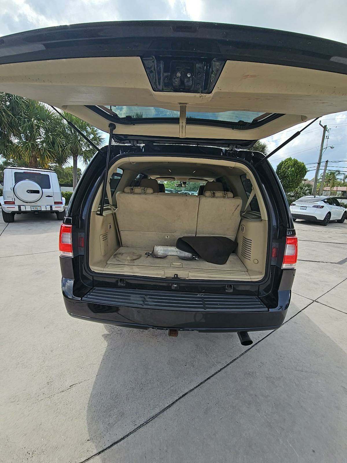 2015 Lincoln Navigator Base AWD