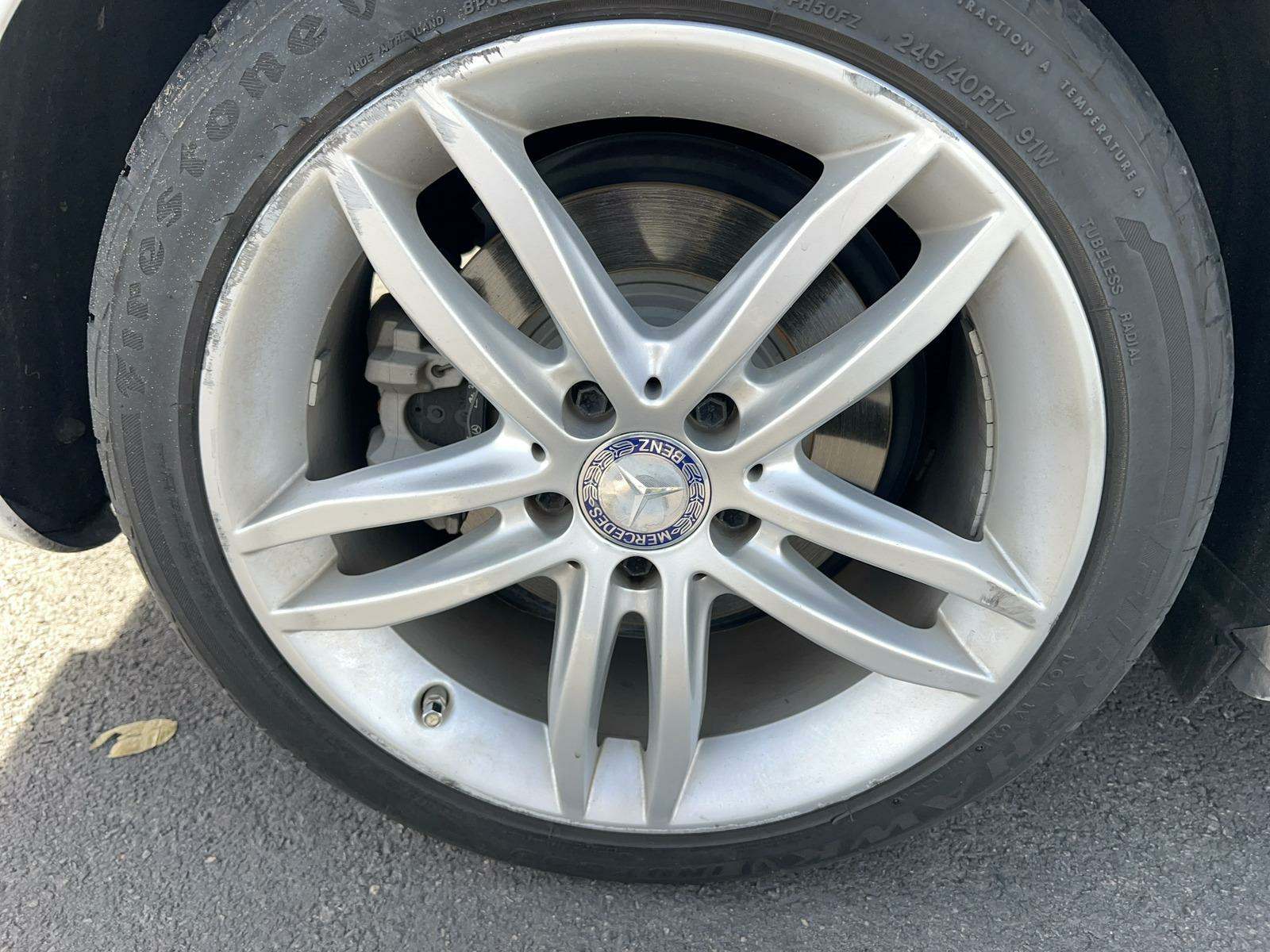 2013 Mercedes-Benz C-Class C 250 Luxury RWD