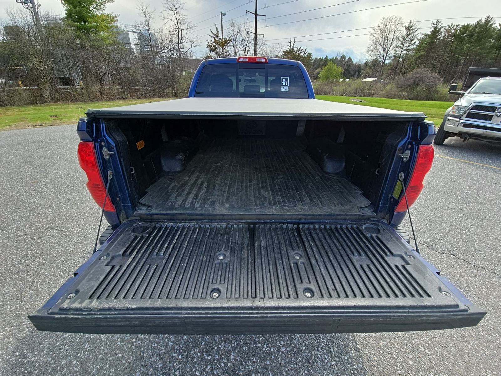 2014 Toyota Tundra SR5 AWD