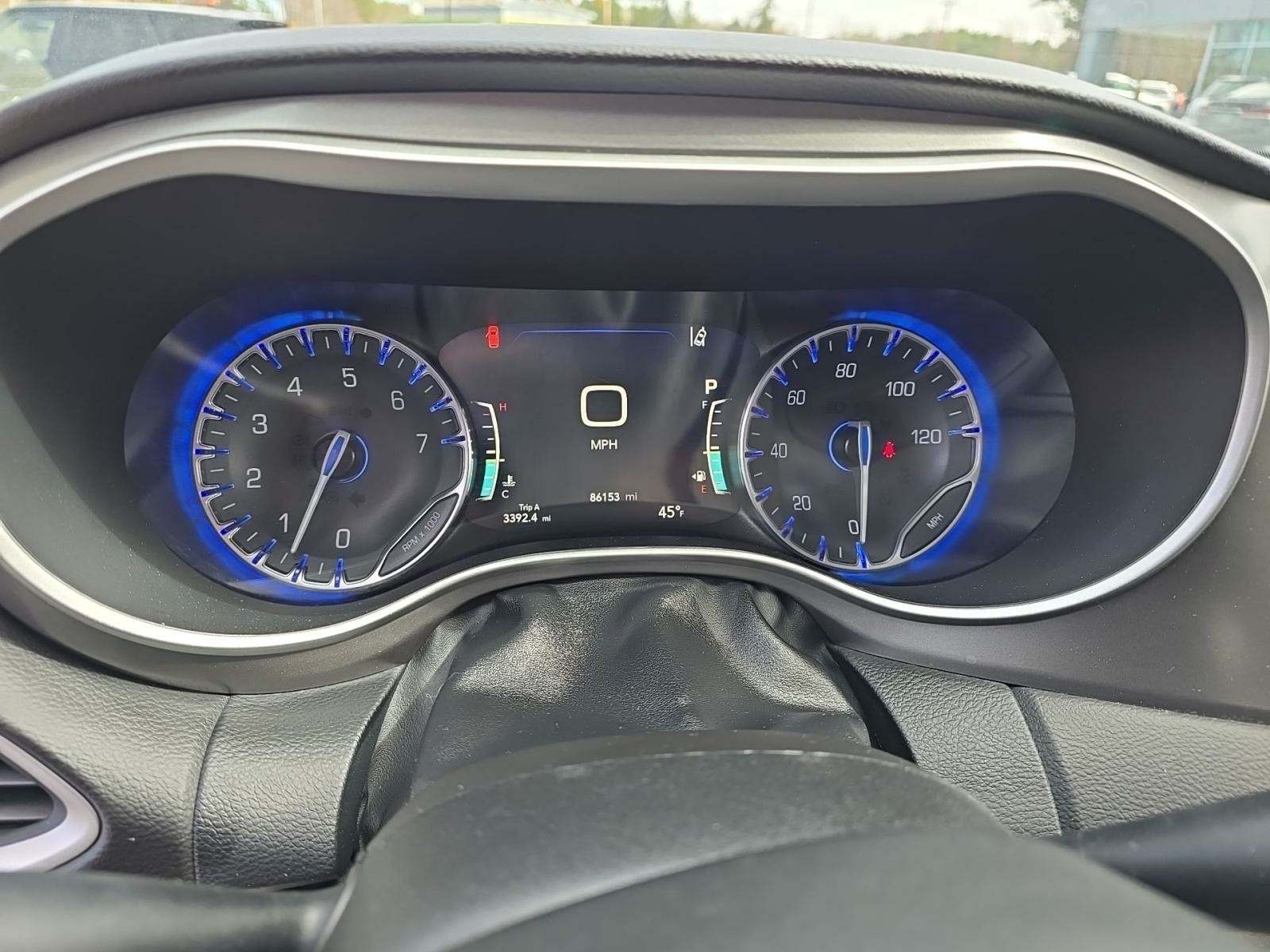 2022 Chrysler Pacifica Touring L FWD