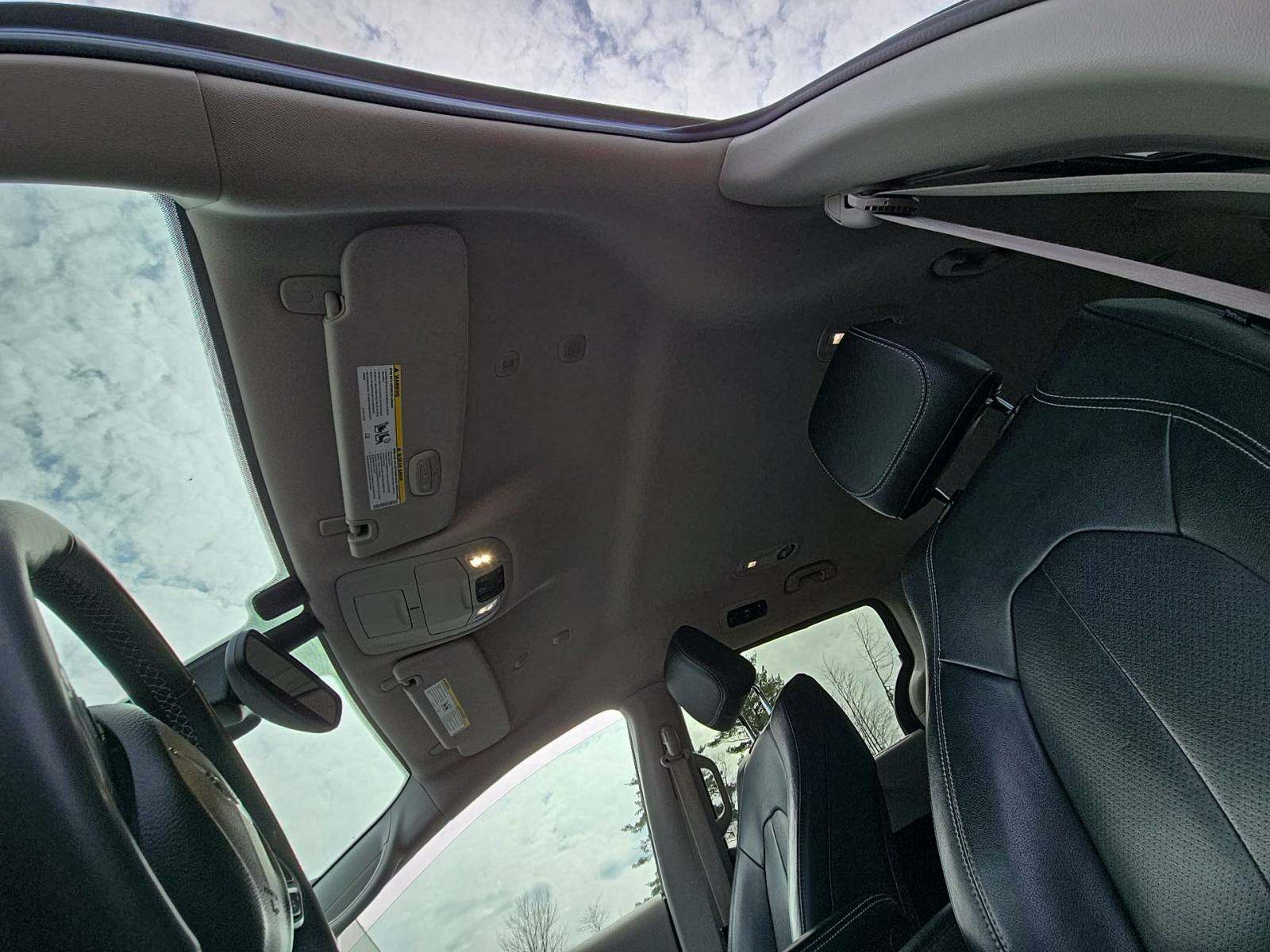 2022 Chrysler Pacifica Touring L FWD