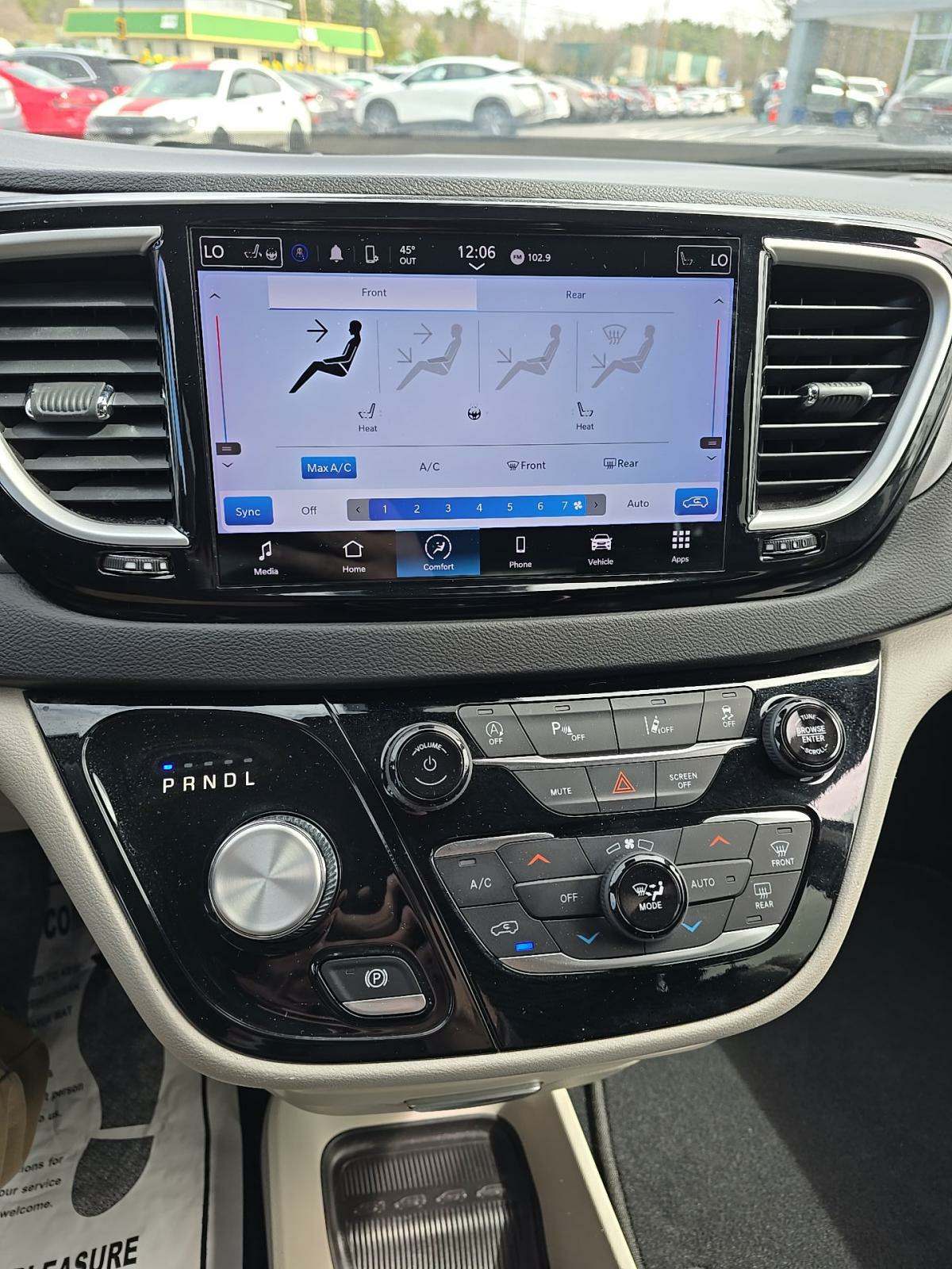 2022 Chrysler Pacifica Touring L FWD