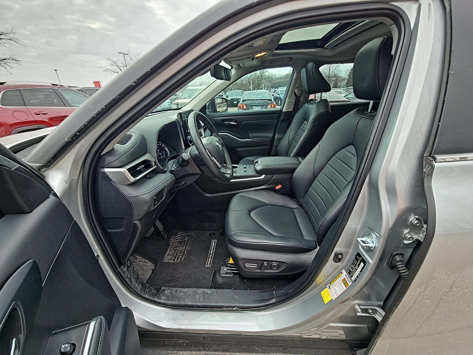 2024 Toyota Highlander Hybrid XLE FWD