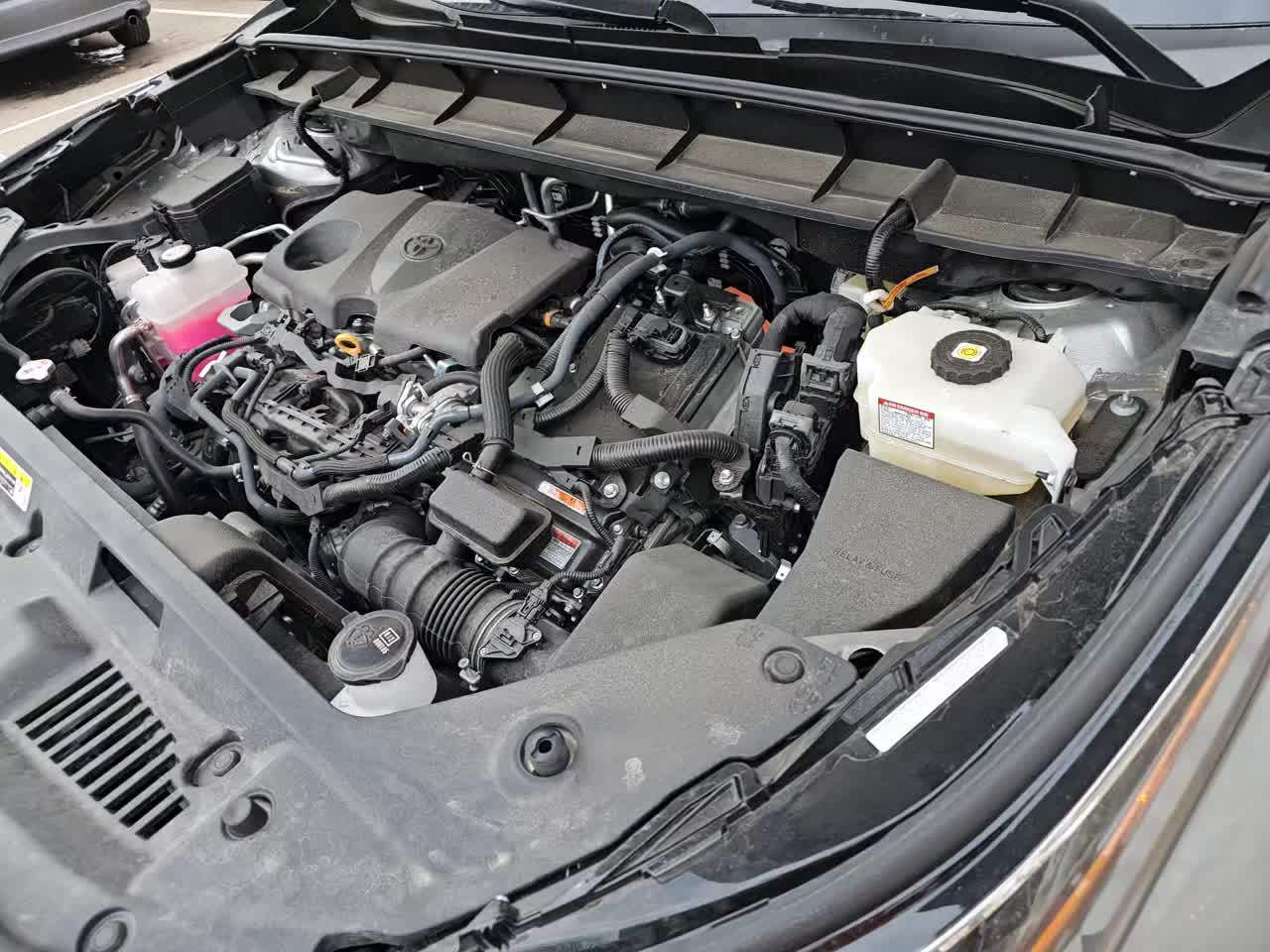 2024 Toyota Highlander Hybrid XLE FWD