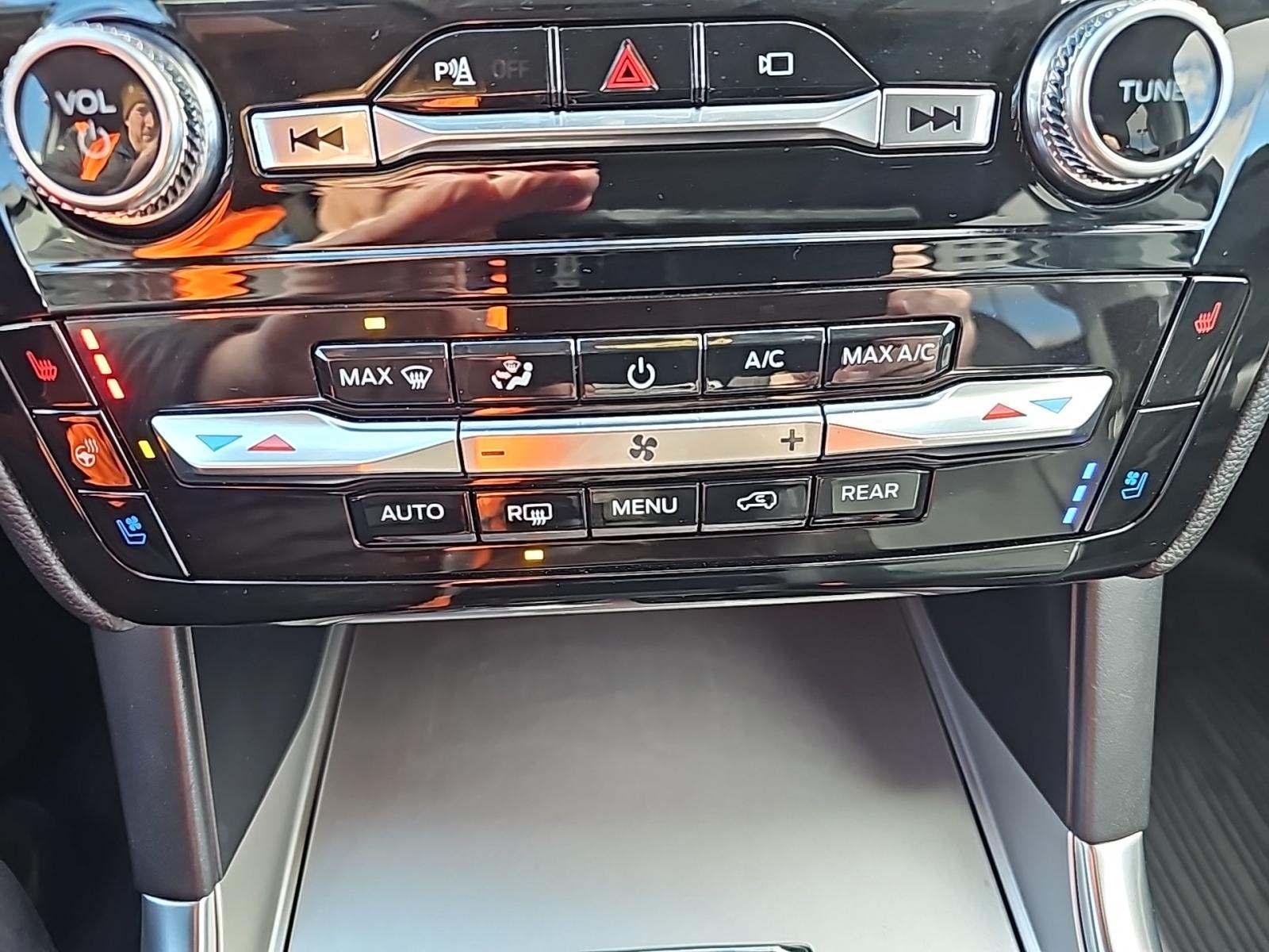 2022 Ford Explorer Limited AWD