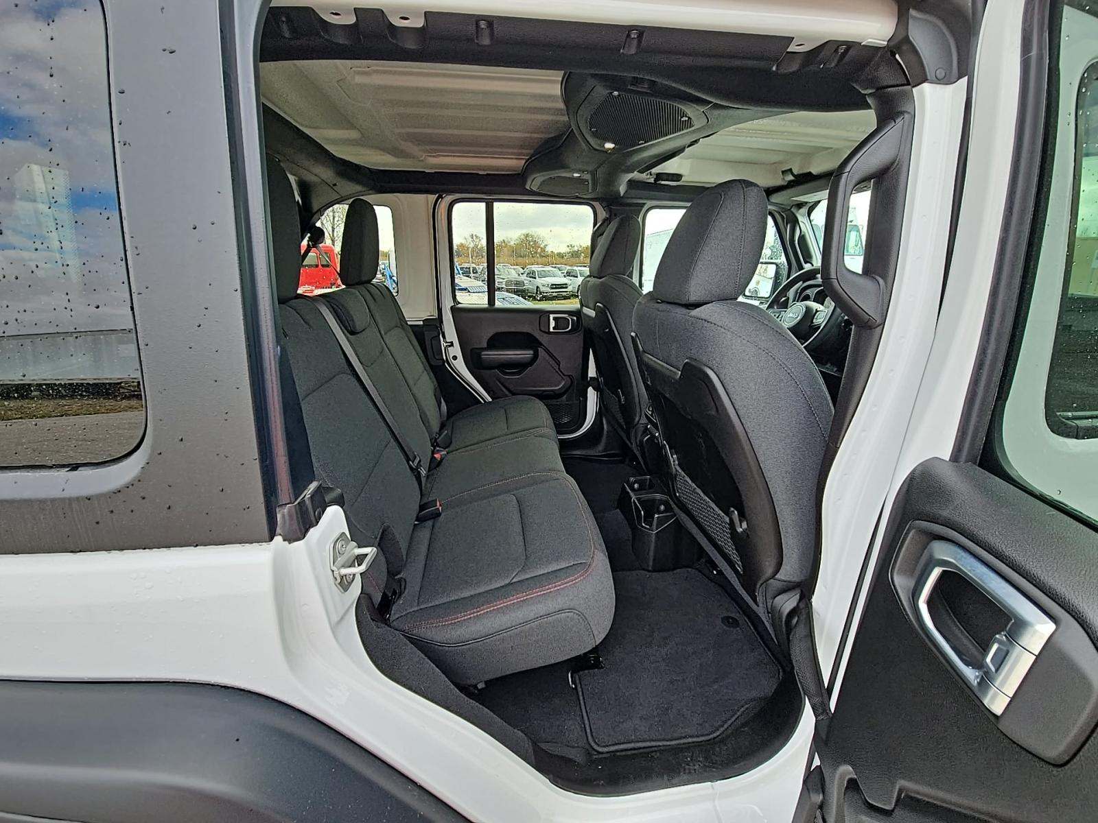 2024 Jeep Wrangler Rubicon AWD