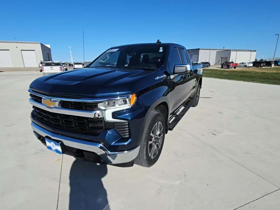 2022 Chevrolet Silverado 1500 LT AWD