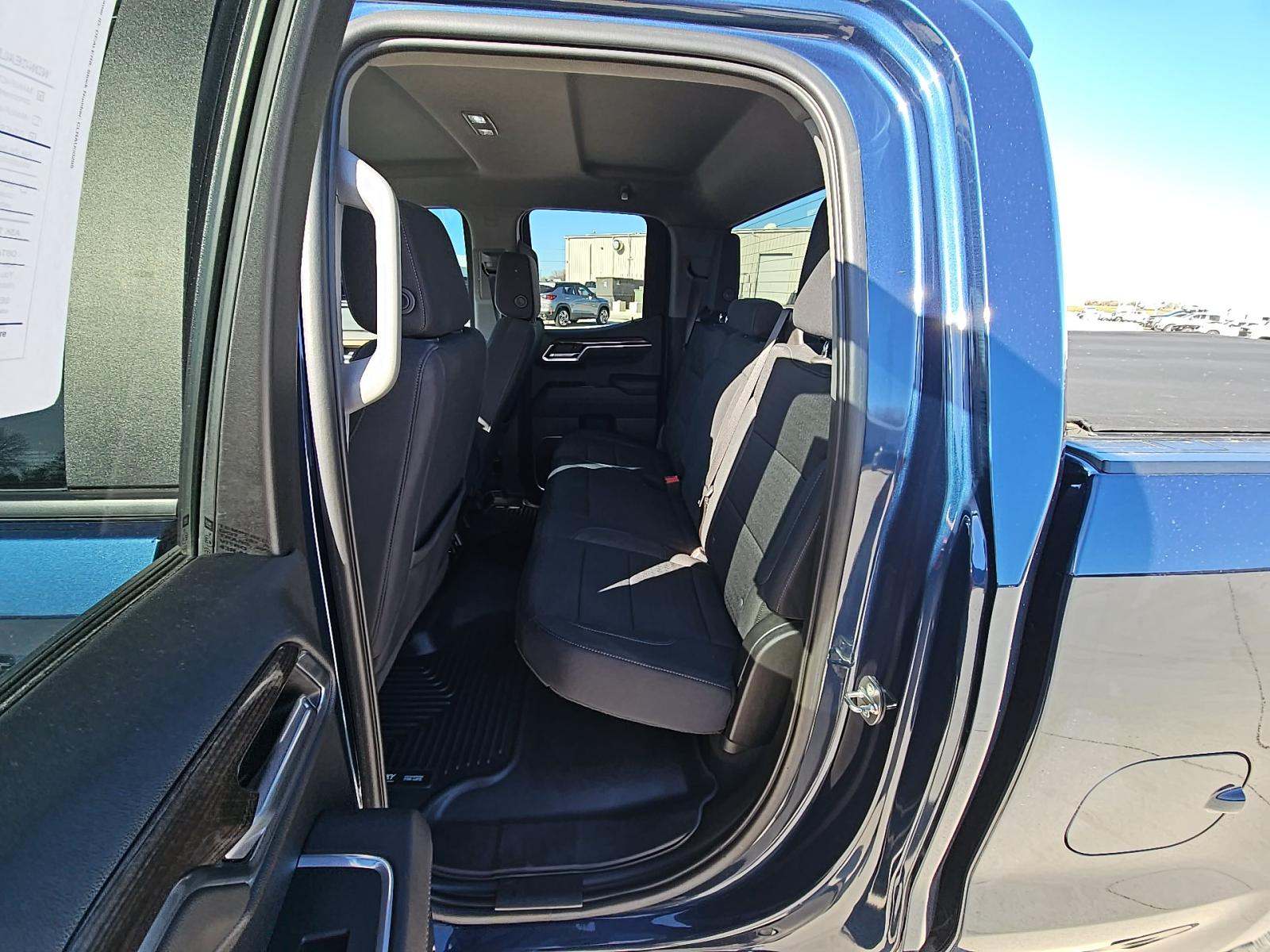 2022 Chevrolet Silverado 1500 LT AWD