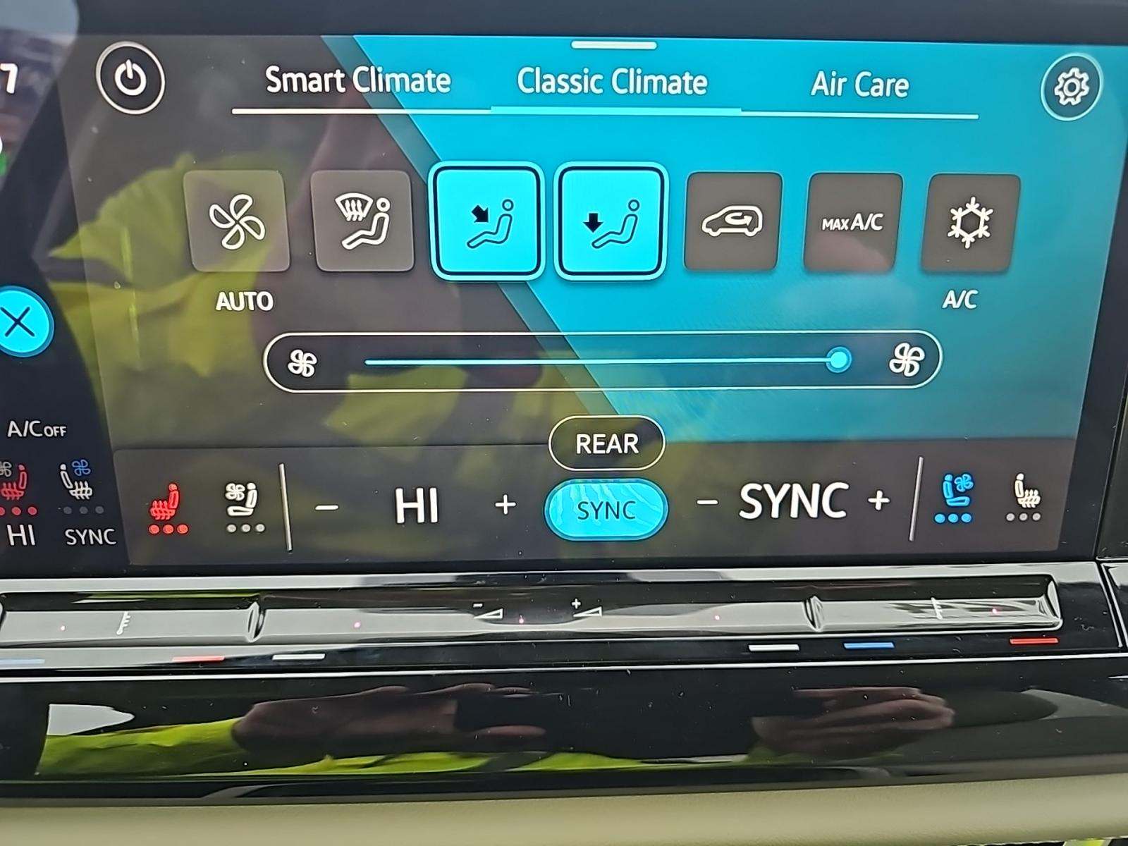 2024 Volkswagen Atlas 2.0T SE AWD