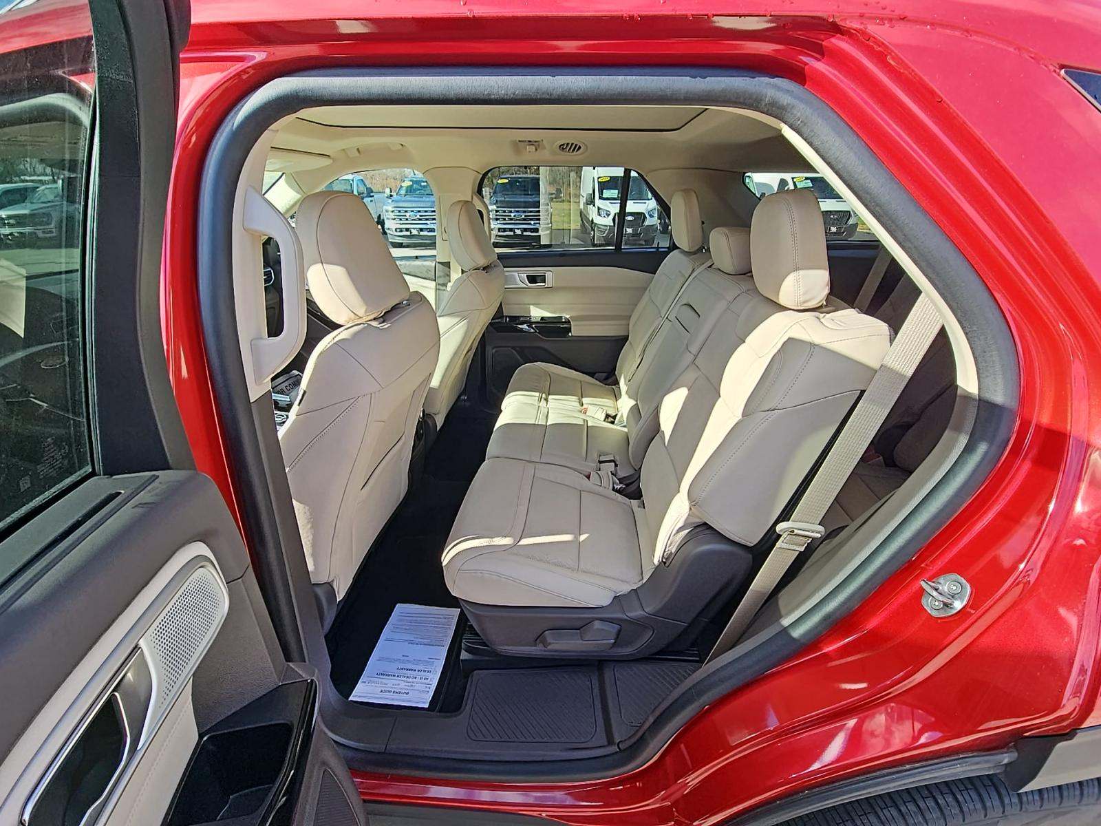 2023 Ford Explorer Platinum AWD