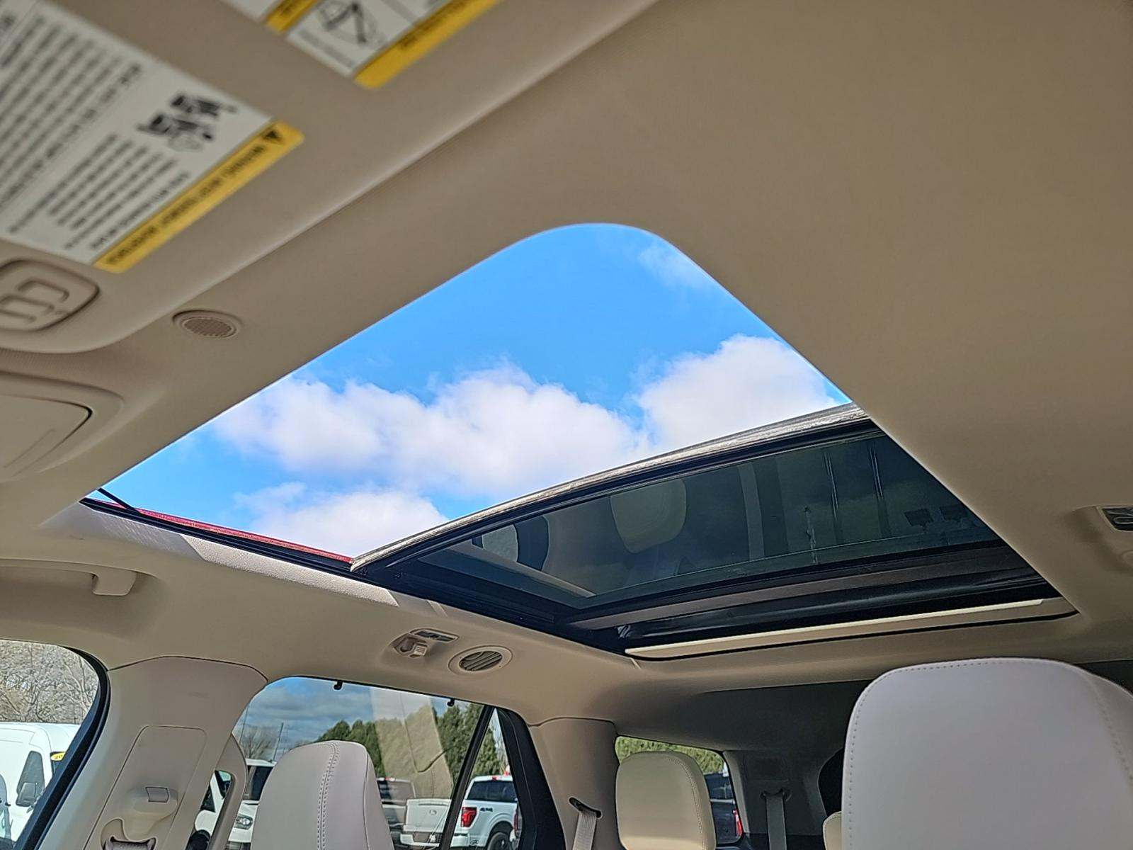 2023 Ford Explorer Platinum AWD