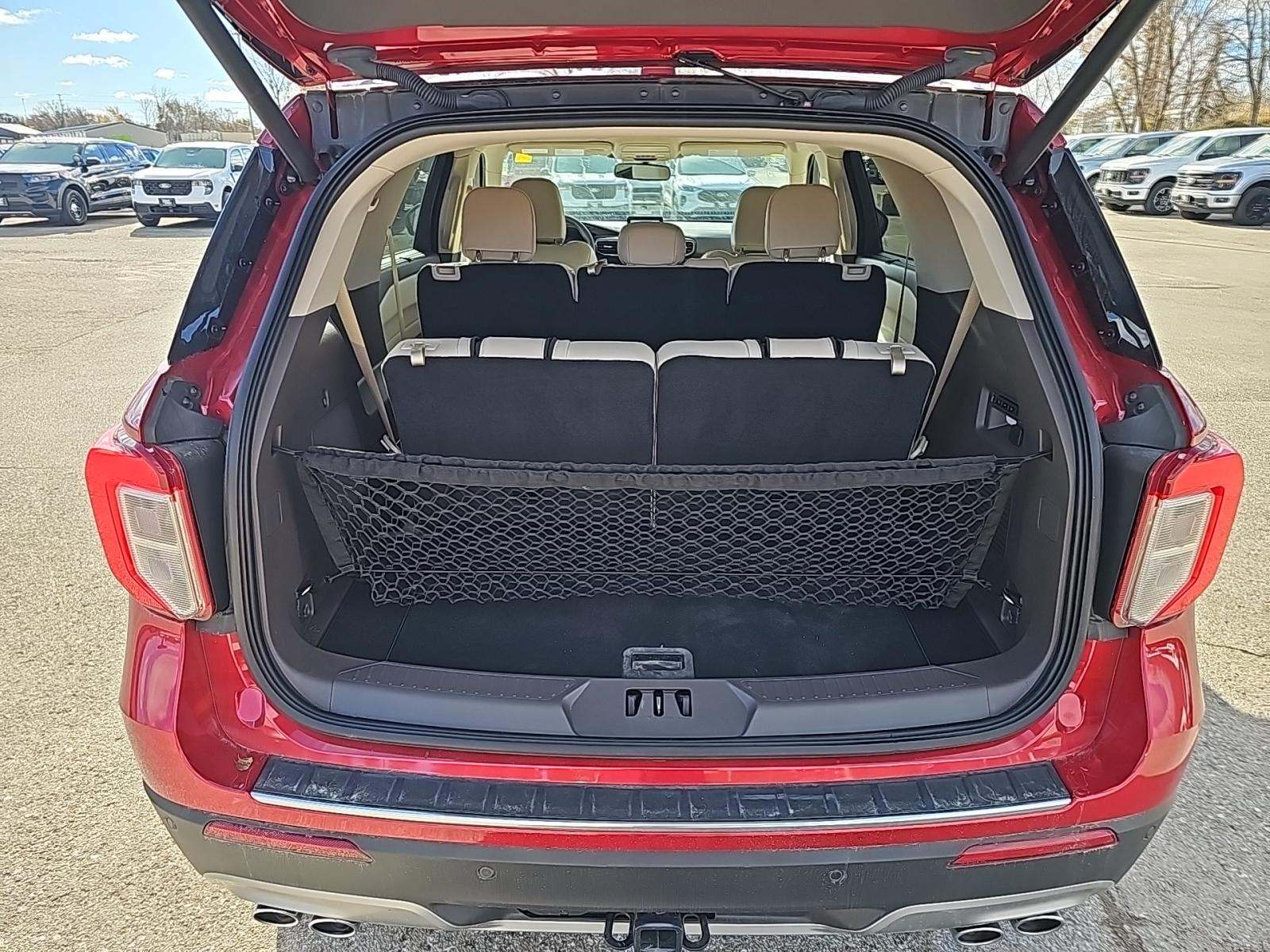 2023 Ford Explorer Platinum AWD