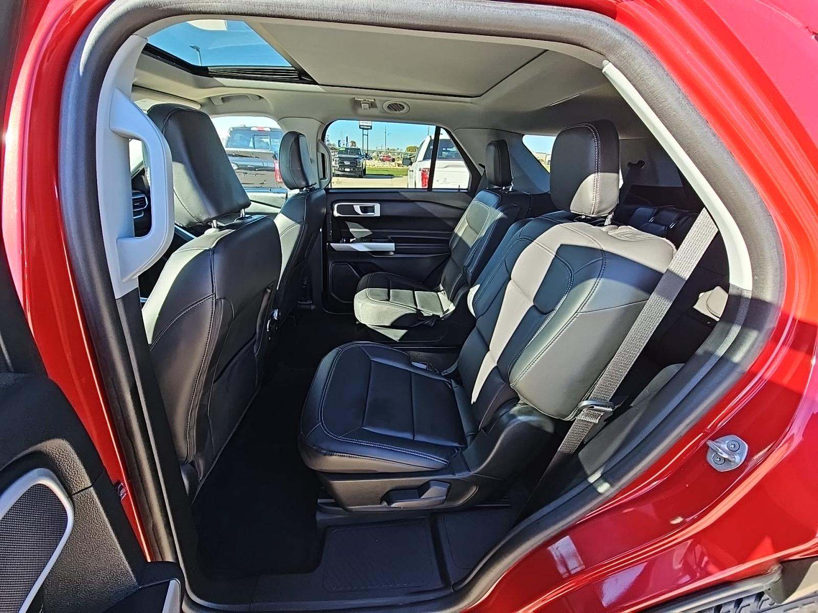 2022 Ford Explorer XLT AWD