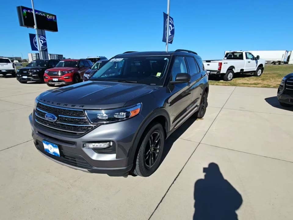 2022 Ford Explorer XLT AWD