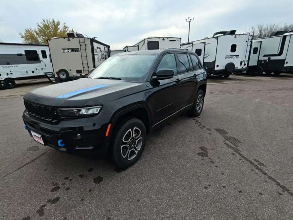 2022 Jeep Grand Cherokee 4xe Trailhawk AWD