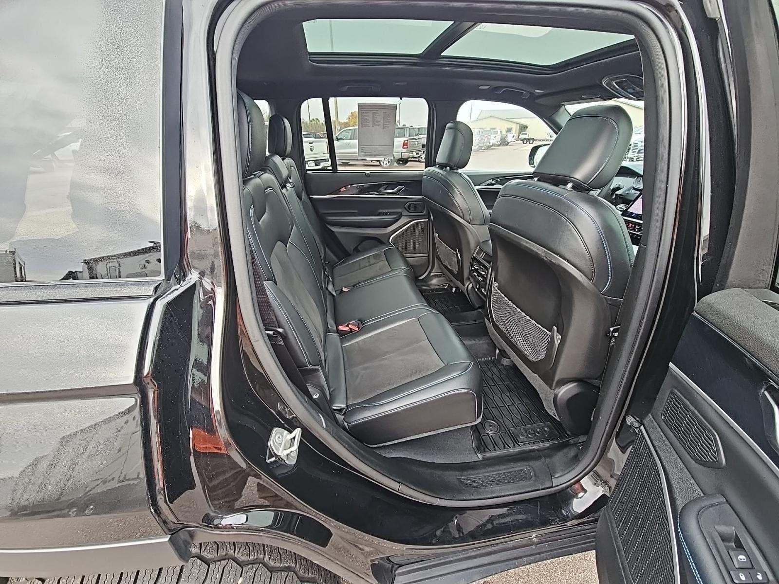 2022 Jeep Grand Cherokee 4xe Trailhawk AWD