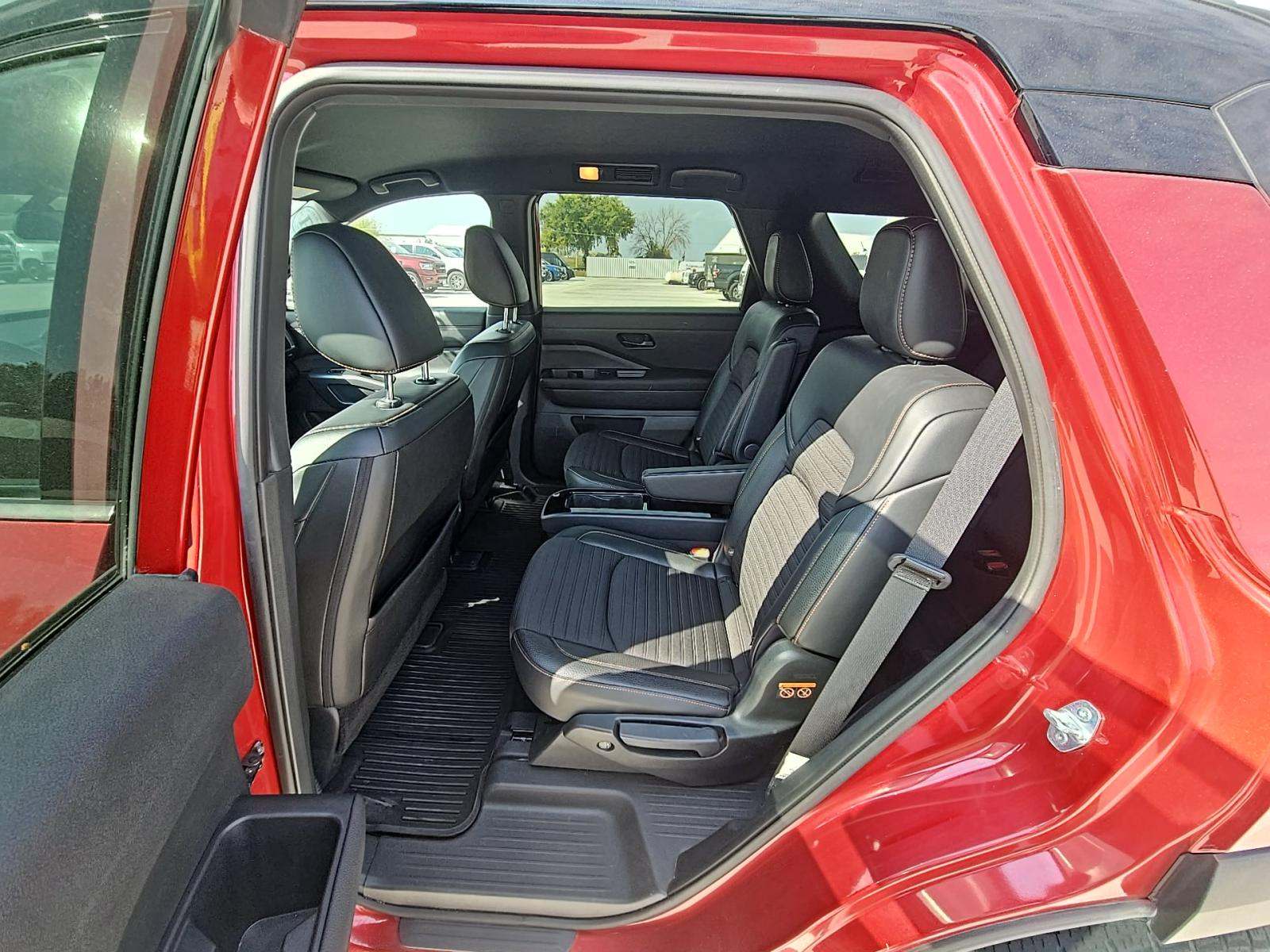 2023 Nissan Pathfinder Rock Creek AWD