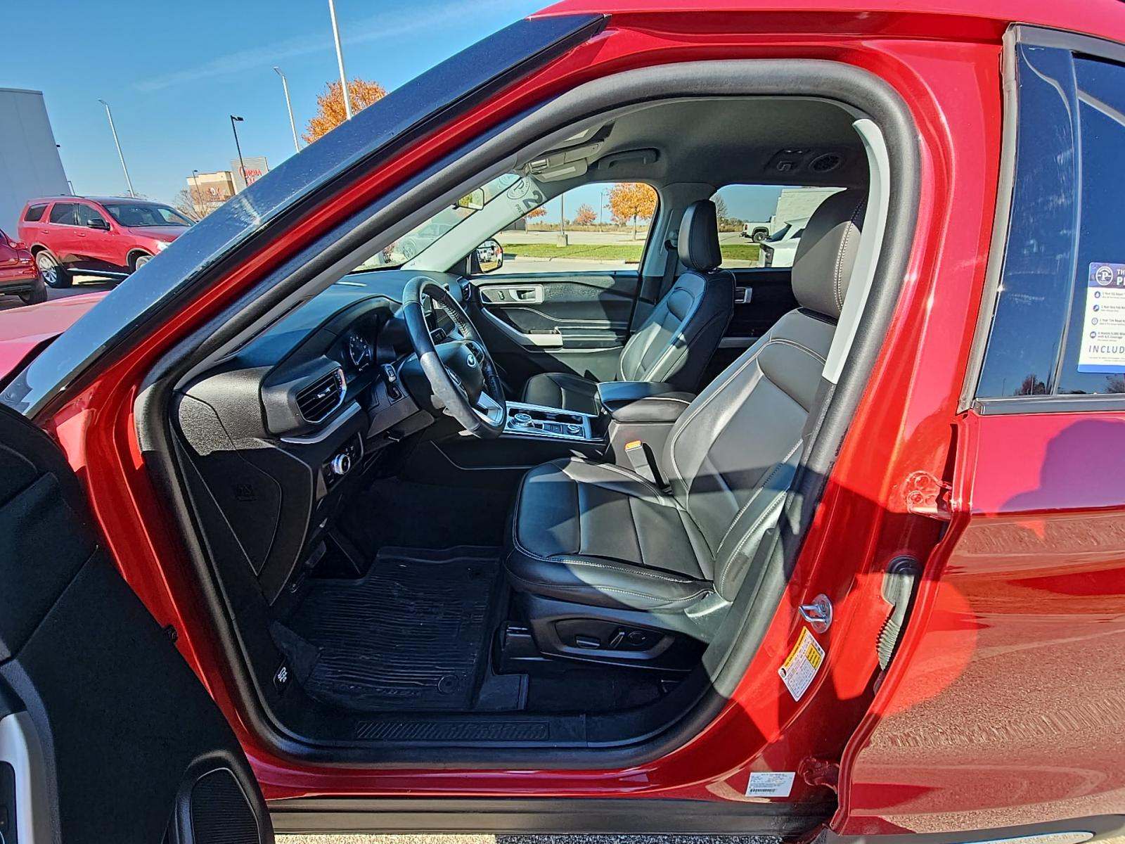 2022 Ford Explorer XLT AWD