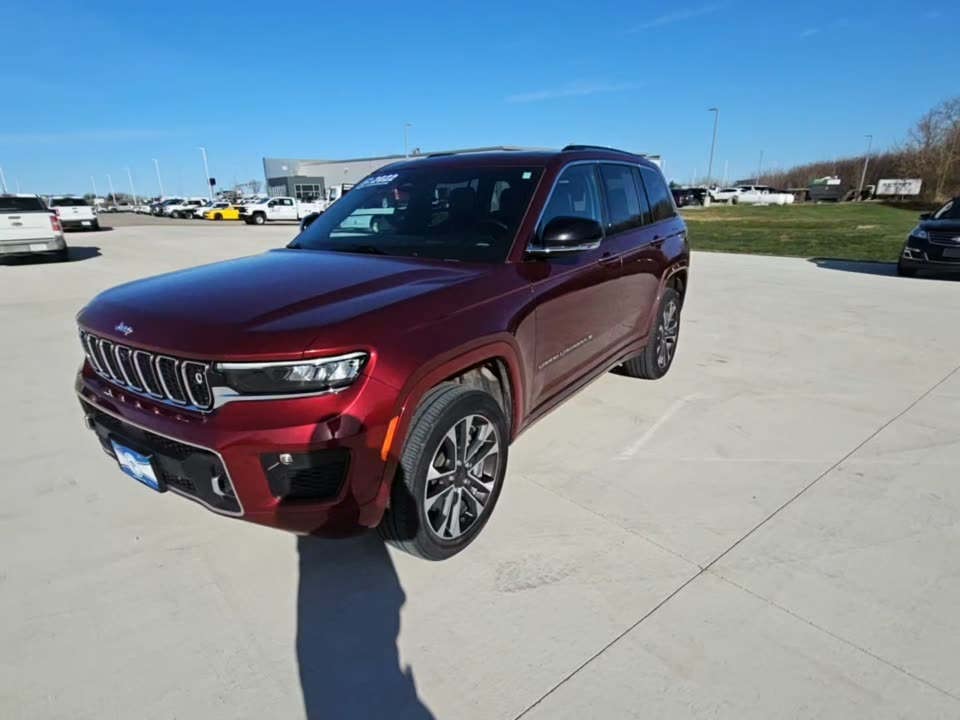 2022 Jeep Grand Cherokee Overland AWD