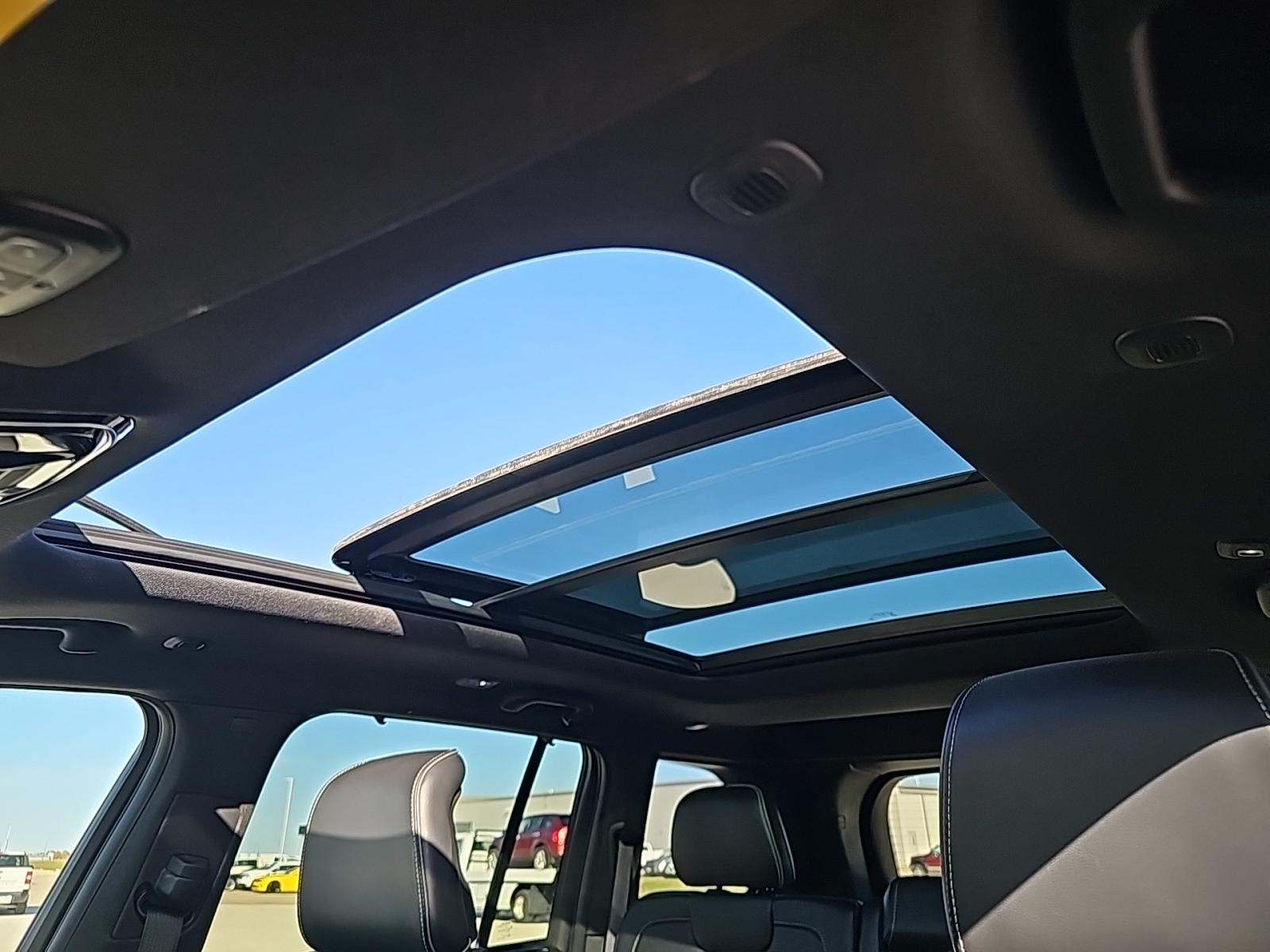 2022 Jeep Grand Cherokee Overland AWD