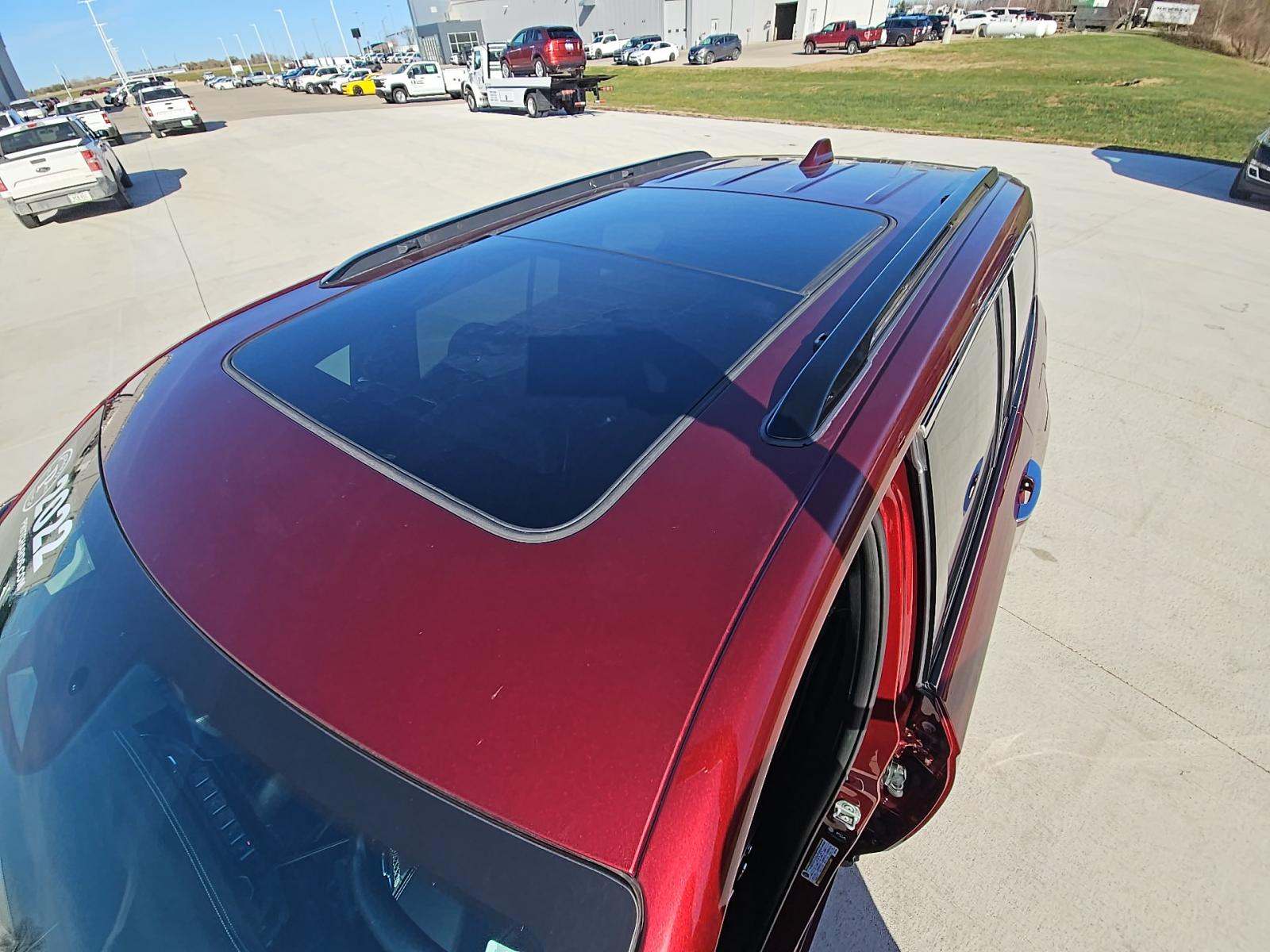 2022 Jeep Grand Cherokee Overland AWD