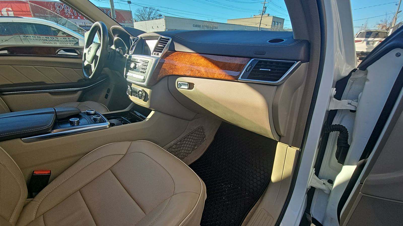 2014 Mercedes-Benz GL-Class GL 550 AWD