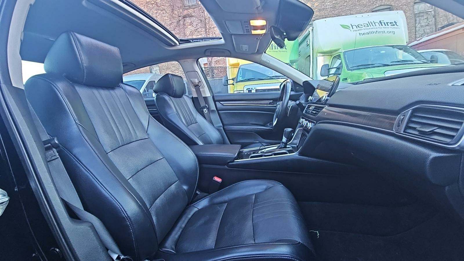 2018 Honda Accord Touring 1.5T FWD