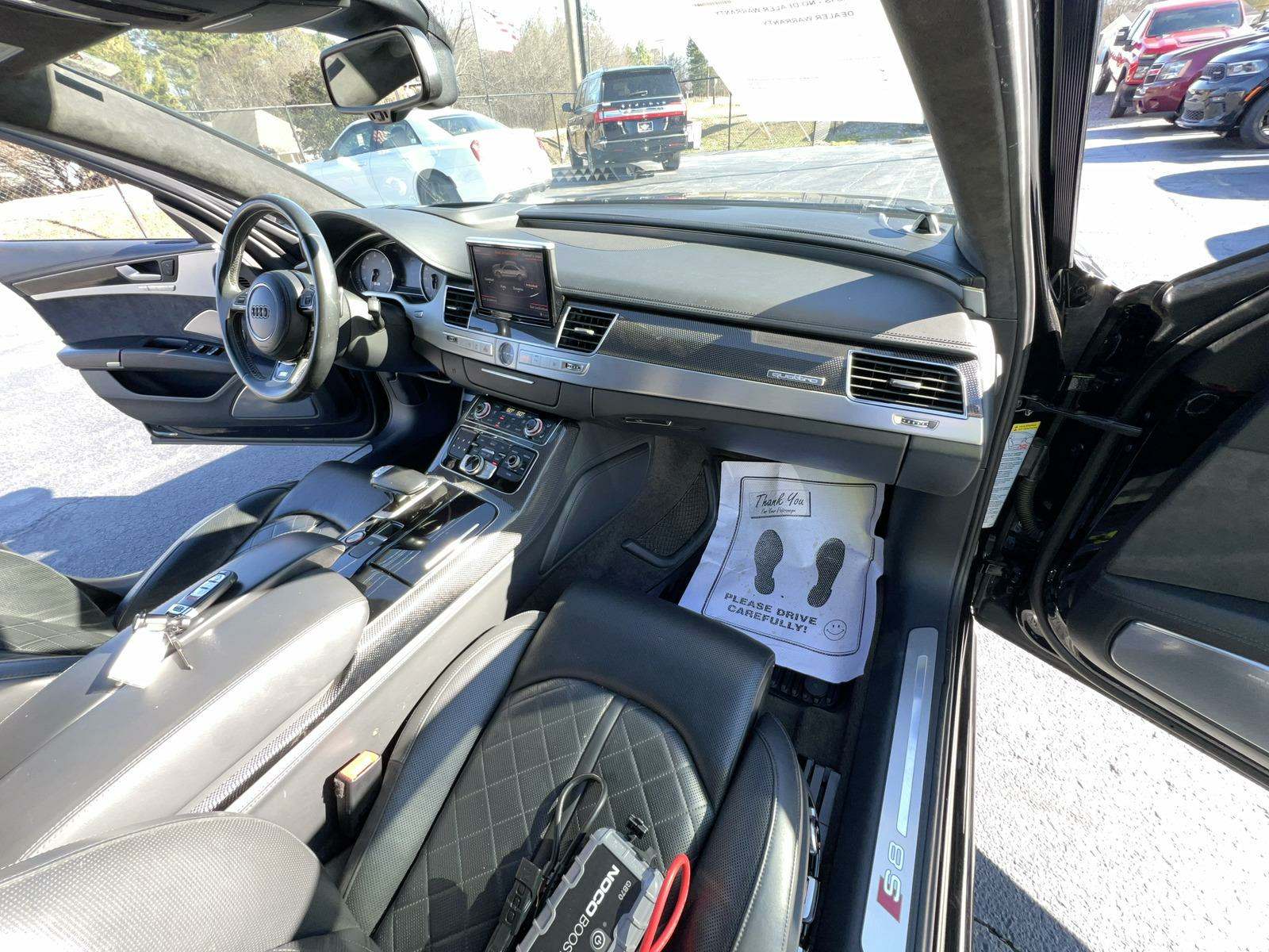 2017 Audi S8 4D SEDAN AWD