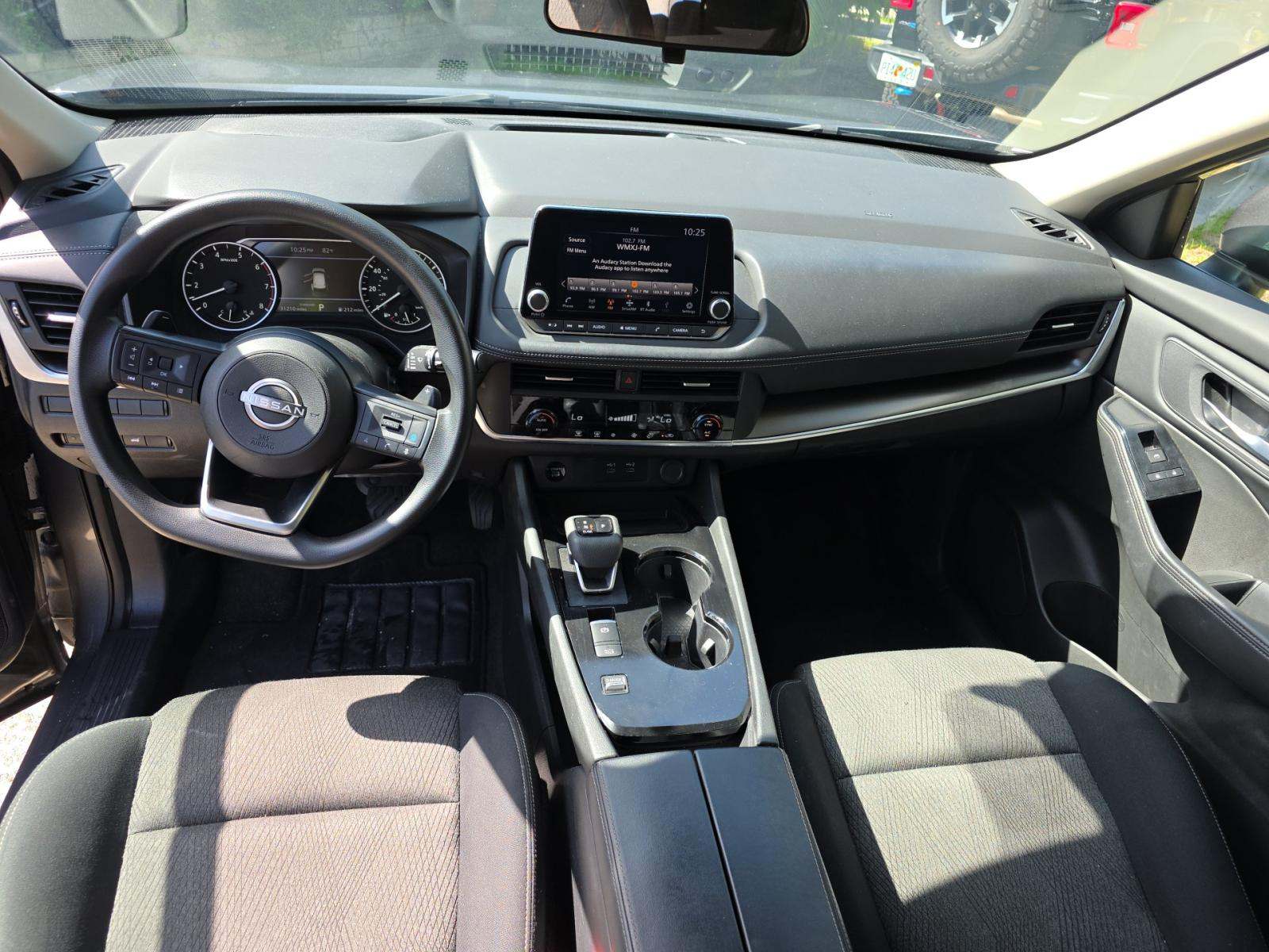 2024 Nissan Rogue SV FWD