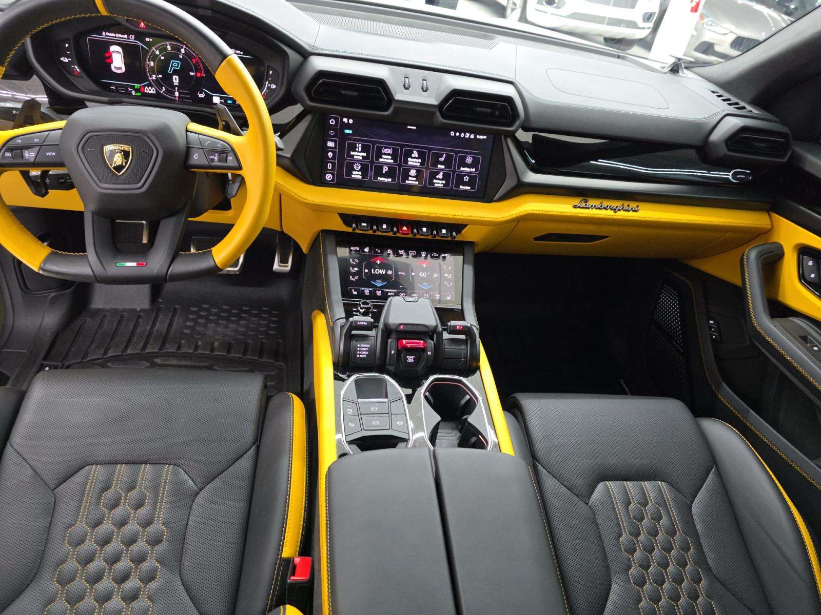 2025 Lamborghini Urus Plug-In Hybrid SE AWD