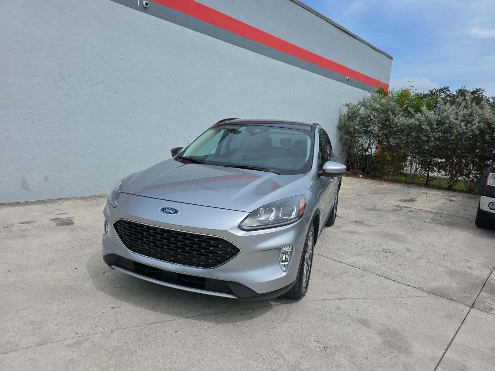 2022 Ford Escape SEL FWD