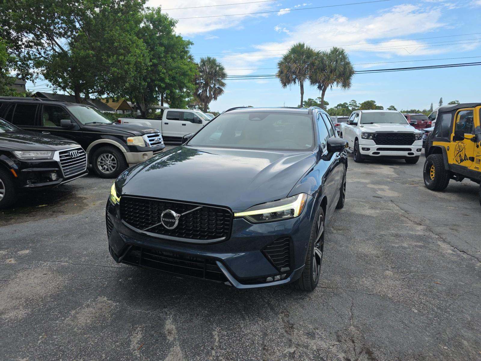 2024 Volvo XC60 B5 Ultimate AWD