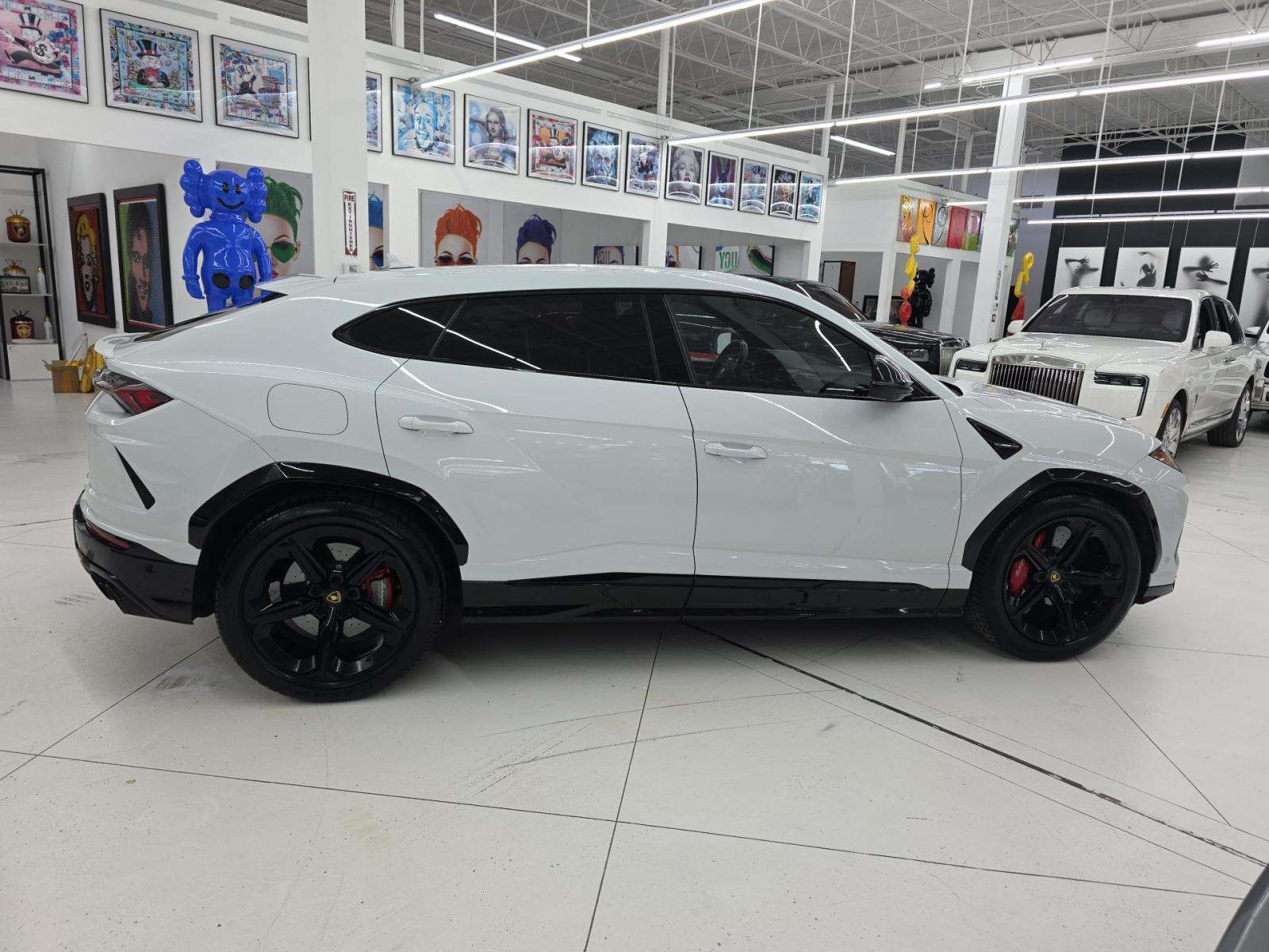 2021 Lamborghini Urus Base AWD