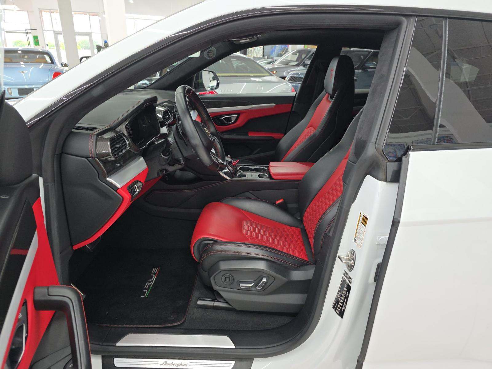 2021 Lamborghini Urus Base AWD