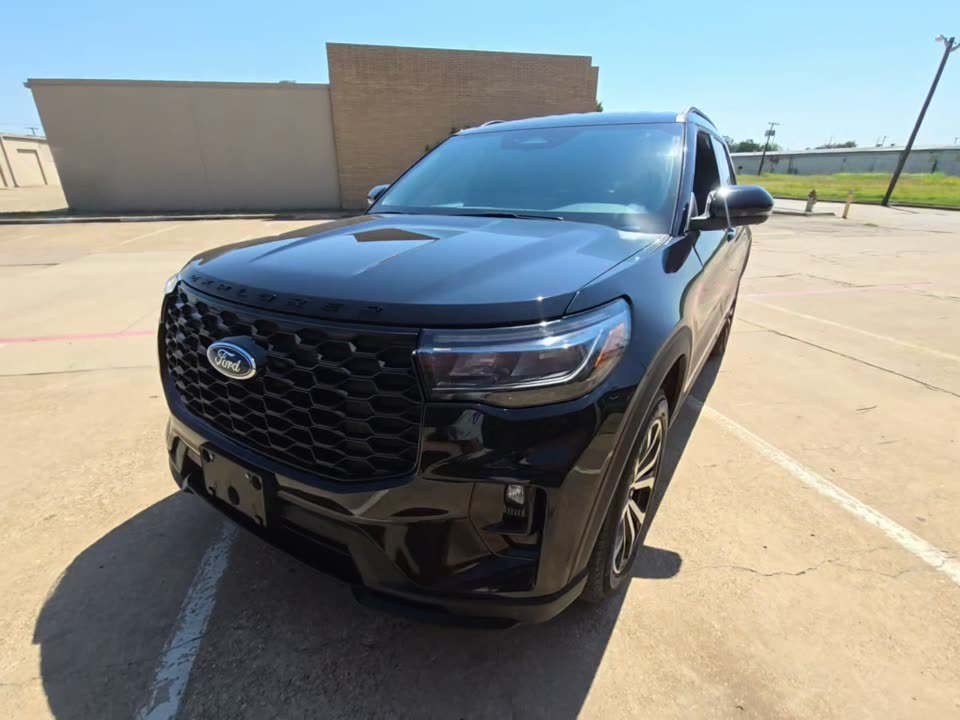 2025 Ford Explorer ST-Line AWD