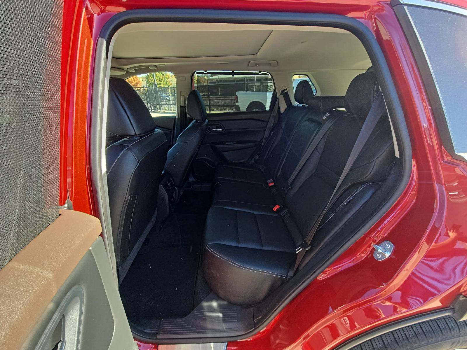 2023 Nissan Rogue SL FWD