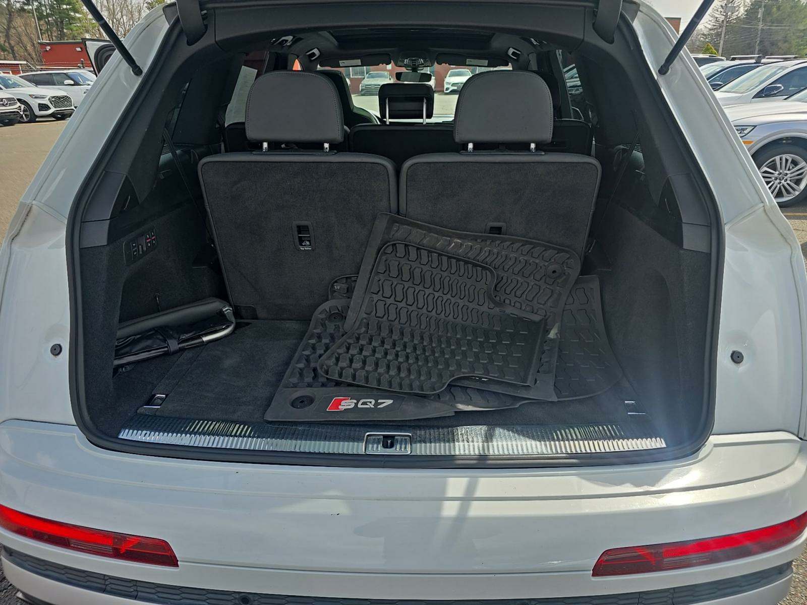 2022 Audi SQ7 Premium Plus AWD