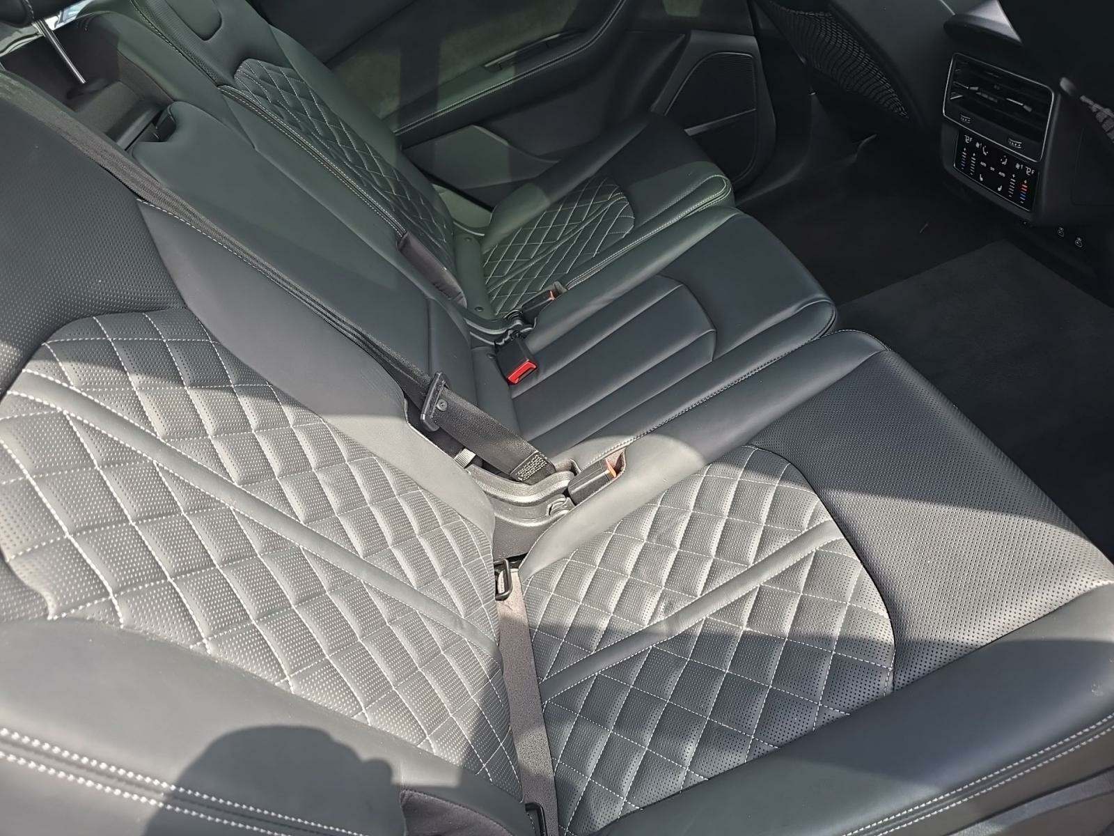 2022 Audi SQ7 Premium Plus AWD