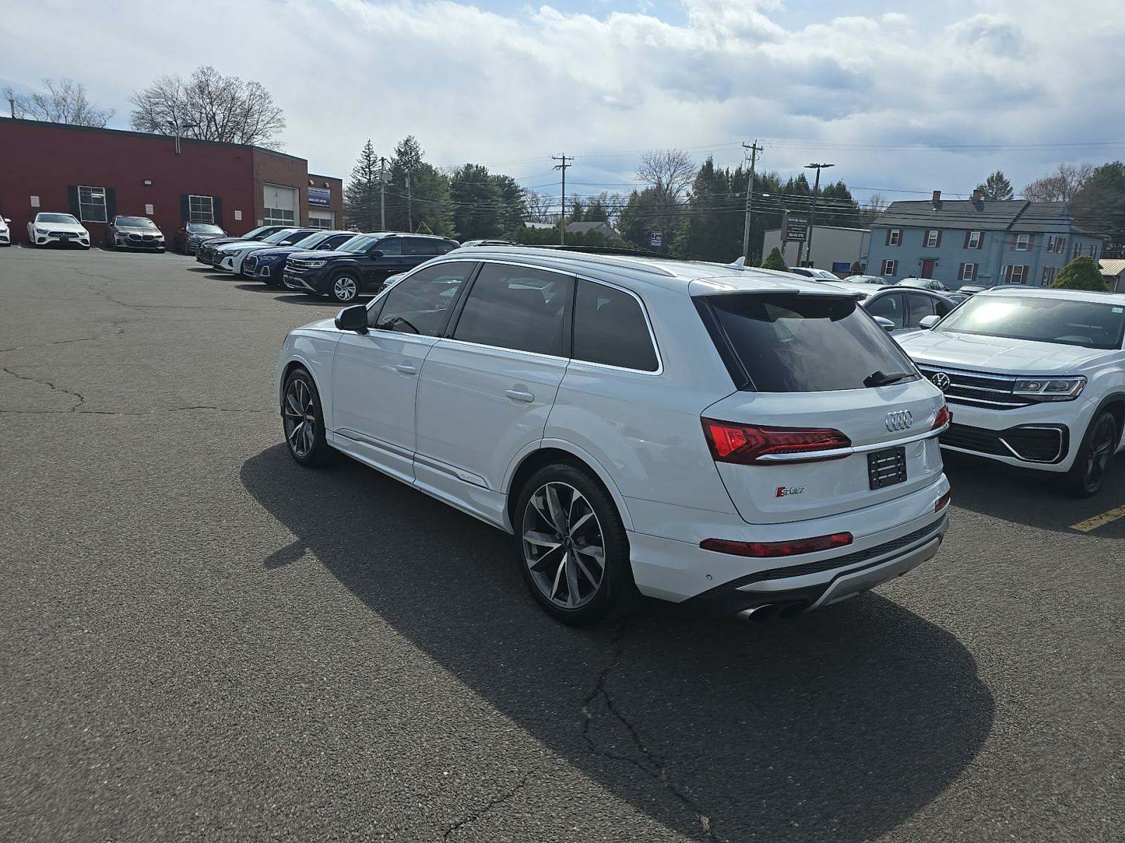 2022 Audi SQ7 Premium Plus AWD