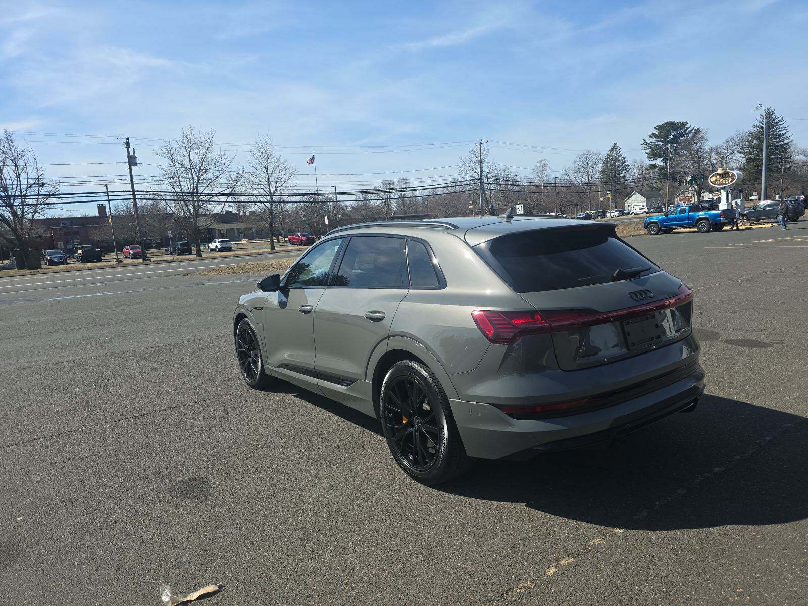 2022 Audi e-tron Chronos AWD