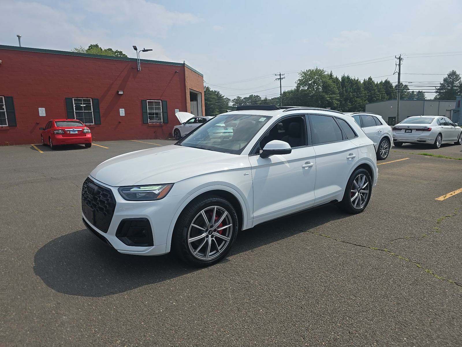 2024 Audi Q5 e Plug-In Hybrid S line Premium Plus 55 TFSI